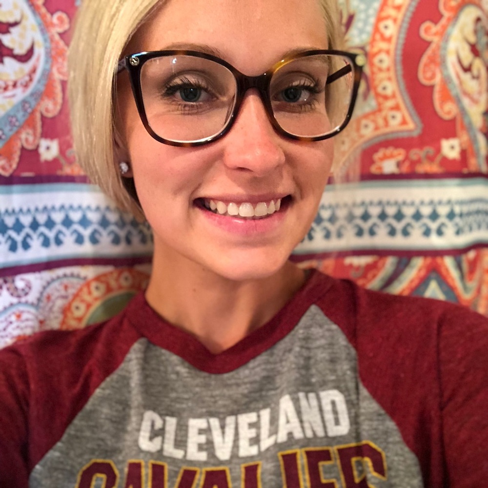 Meet your Posher, Alyssa